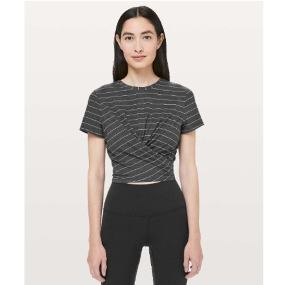 Time to Restore Striped Cropped Short Sleeve Charcoal Grey White Crewneck Size 6
